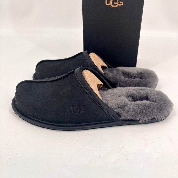 UGG Scuff Slippers Size 8 Black Suede Sheepskin Wool Lined Slip On - Picture 2 of 15